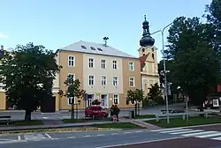 Místní radnice na náměstí