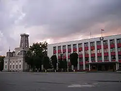 Radnice a budova rajónní (okresní) administrativy