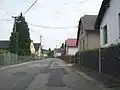 Silnice ve směru na Neřežín