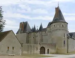Zámek Fougères-sur-Bièvre (červen 2006)