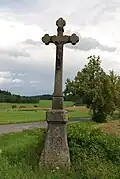 Kříž na křižovatce
