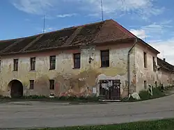 Chlumeček, tvrz.jpg
