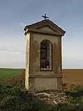 Chotýš, výklenková kaplička Panny Marie.jpg