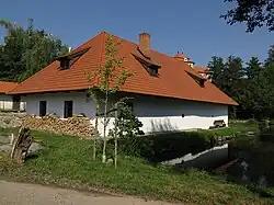 Chotěšov, bývalá rybárna.jpg