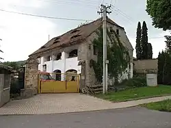 Chotiměř, starší dům.jpg