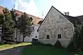 Tvrz Holešice s hospodářským dvorem