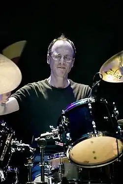 Chris Cutler se skupinou Peter Blegvad Trio v roce 2007