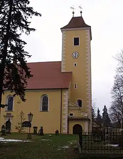 Evangelický kostel v obci