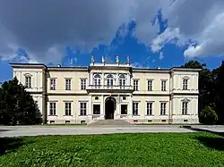 Zámecký a parkový komplex v Chroberzi