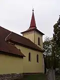 Kostel s věží od SV
