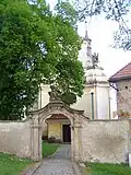 Brána se sochou Bolestné Matky Páně