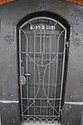 Hlavní vstup do kostela