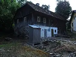 Chvalšovice, usedlost čp.15.jpg