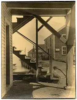 Dockside Buildings s Jamesem U. Martinem, 1920–1925