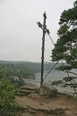 Claryho kříž 02.JPG