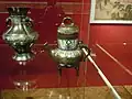Smaltované nádoby (cloisonné, 14. stol.)