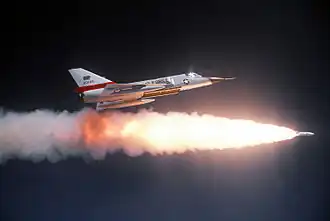 F-106A při odpalu střely AIR-2 Genie