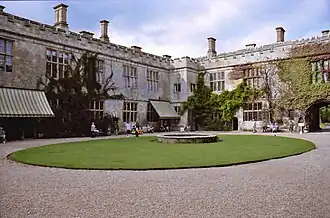 Nádvoří hradu Sudeley
