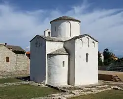 Kostel sv. Kříže, nejmenší katedrála na světě
