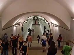 Střední loď stanice Cvětnoj bulvar