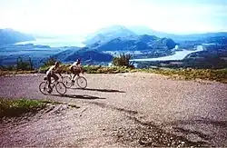 cyklisté na Col du Grand Colombier