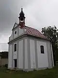 Kaple na návsi
