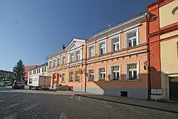 Dům čp. 855 s pamětní deskou, Solní 855, Pelhřimov.JPG