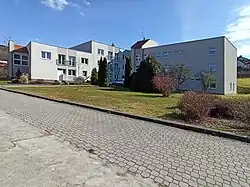 Dům s pečovatelskou službou v Komárově - západní pohled