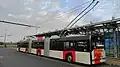 Zadní boční pohled na pražský trolejbus