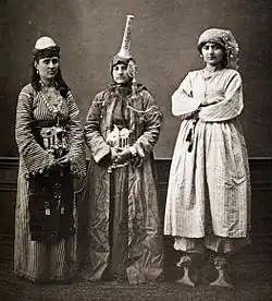 Z knihy Les Costumes Populaires De La Turquie