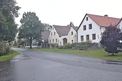 Domy na návsi