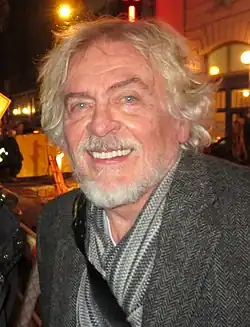Daniel Davis (8. března 2016)