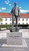 Socha Daniela Swarovského ve městě Wattens