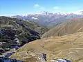 Pohled do údolí Aragvi, v pozadí masív Čauchi