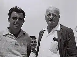 Jehošua Kohen (vlevo) a David Tuvijahu na fotografii v roce 1960