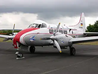 de Havilland Dove (D-INKA) čerstvě zrestaurovaný k 50. výročí založení LTU v roce 2005