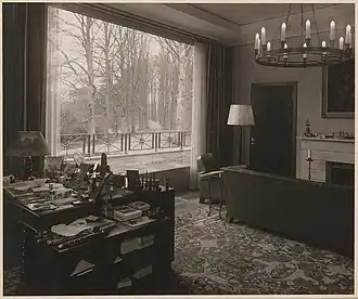 Sloní pokoj (nizozemsky: De olifantenkamer), obývací pokoj prince Bernharda v roce 1938