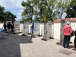 Informační panely o výsadcích do protektorátu