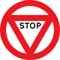 Dánská značka STOP, již s červeným trojúhelníkem