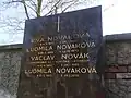 Detail nápisu na hrobě pplk. Václava Nováka, Uhříněveský hřbitov, Praha-Uhříněves
