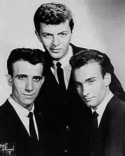 Dion and the Belmonts v roce 1960.(Zleva Carlo Mastrangelo, Dion DiMucci a Fred Milano. (Angelo D'Aleo není na fotografii, protože v době jejího pořízení sloužil v ozbrojených silách USA.)