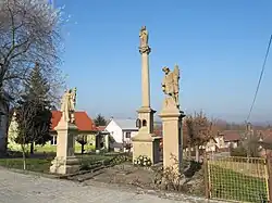 Divnice, sochy.jpg
