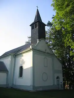 Dlouhá Ves (okr. Klatovy), kostel sv. Filipa a Jakuba od jihu.JPG
