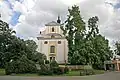 Kostel svatého Klimenta, pohled od zámku