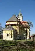 Dobromilice_-_kostel_Všech_svatých.jpg