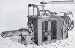 Svislé čechradlo na rozvolňování bavlny (Anglie 1890)