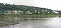 Pohled na Dolany nad Vltavou z druhého břehu Vltavy