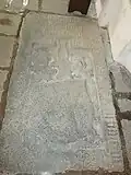 Náhrobní kámen s erbem Lukavských z Řenče