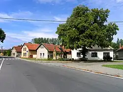 Náves v Dománovicích