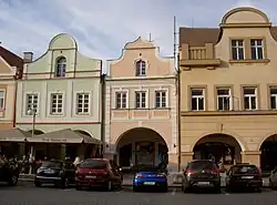 DomazliceNamestiMiru129.JPG